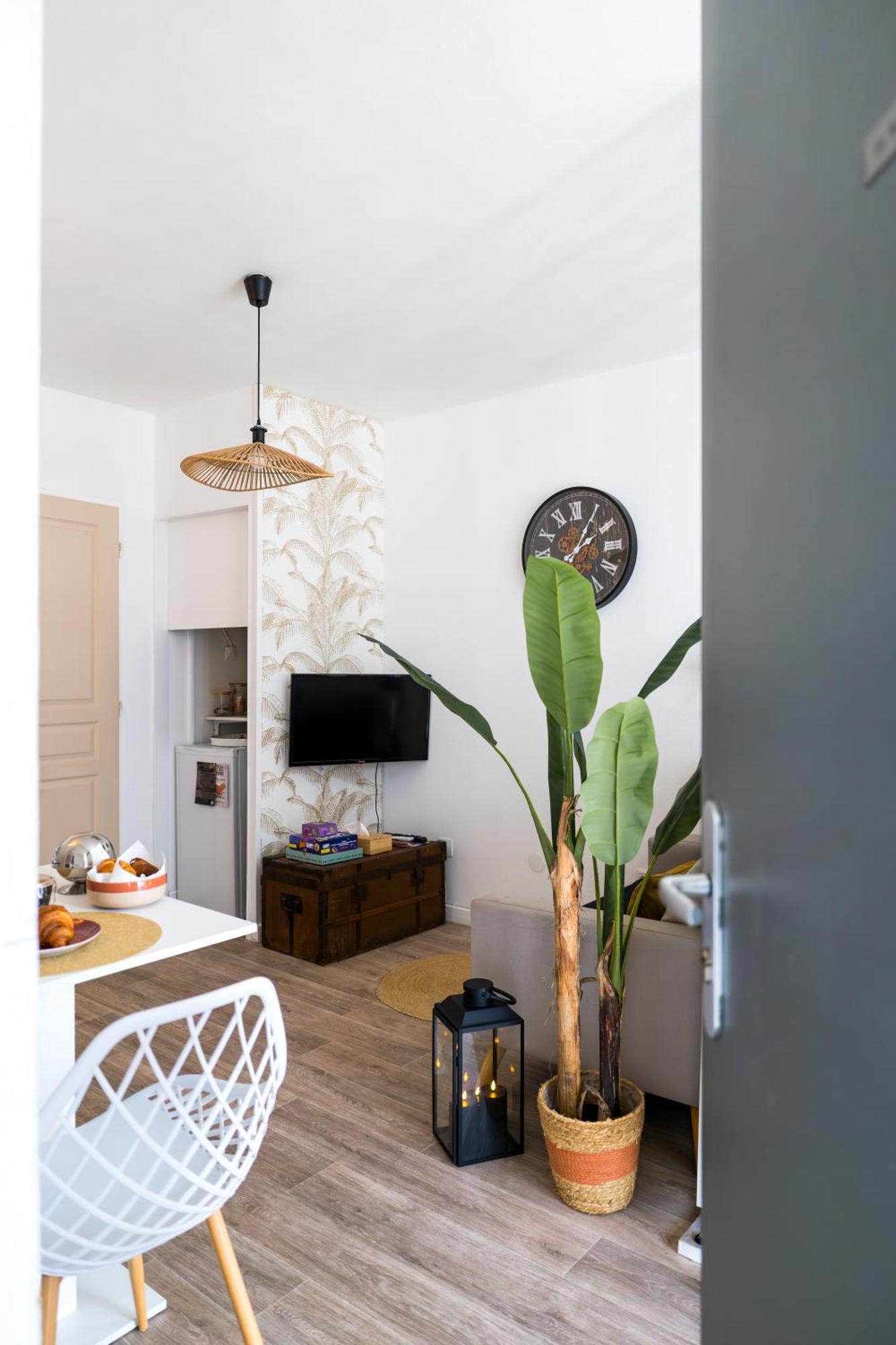Le Boho Chic Studio Cosy นาร์บอนน์ ภายนอก รูปภาพ